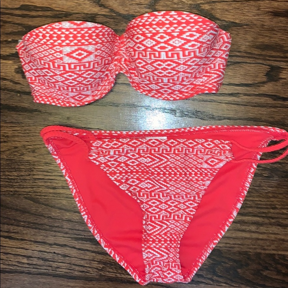 Printed Strapless Bikini
